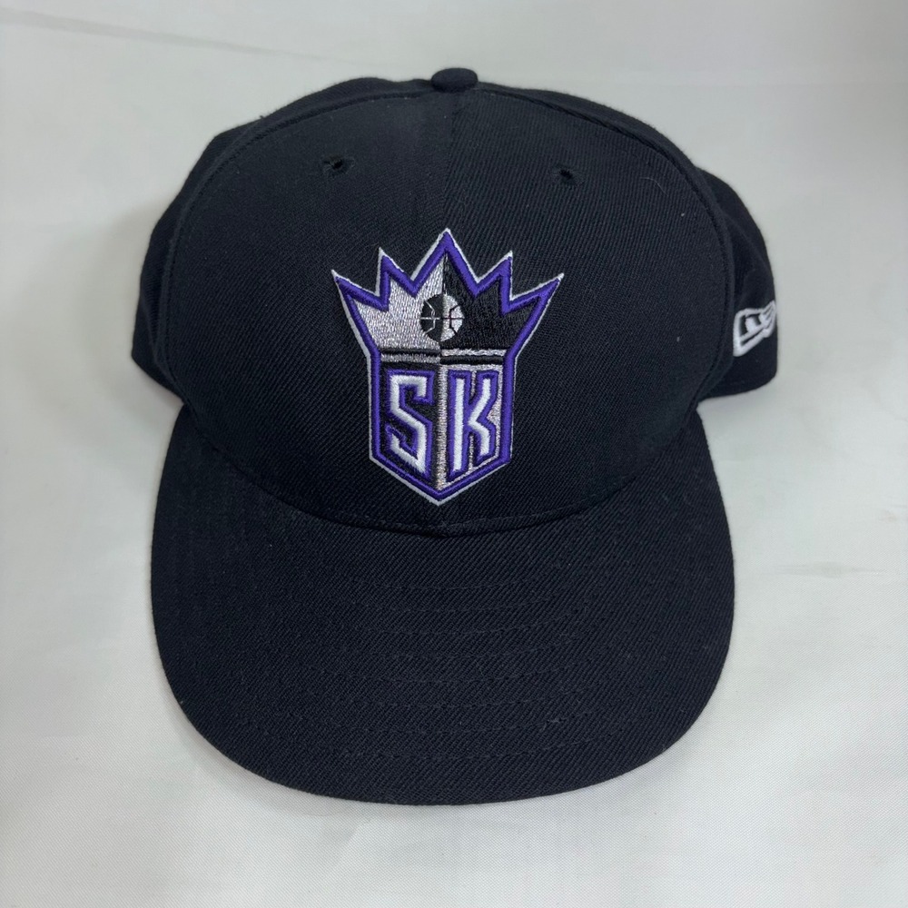 Vintage New Era Sacramento Kings NBA Fitted Hat Black Purple Silver Size 7 1/2 - Picture 10 of 16